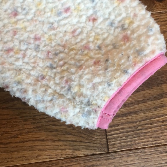 Girls Old Navy Full Zip Fleece. - Picture 3 of 4